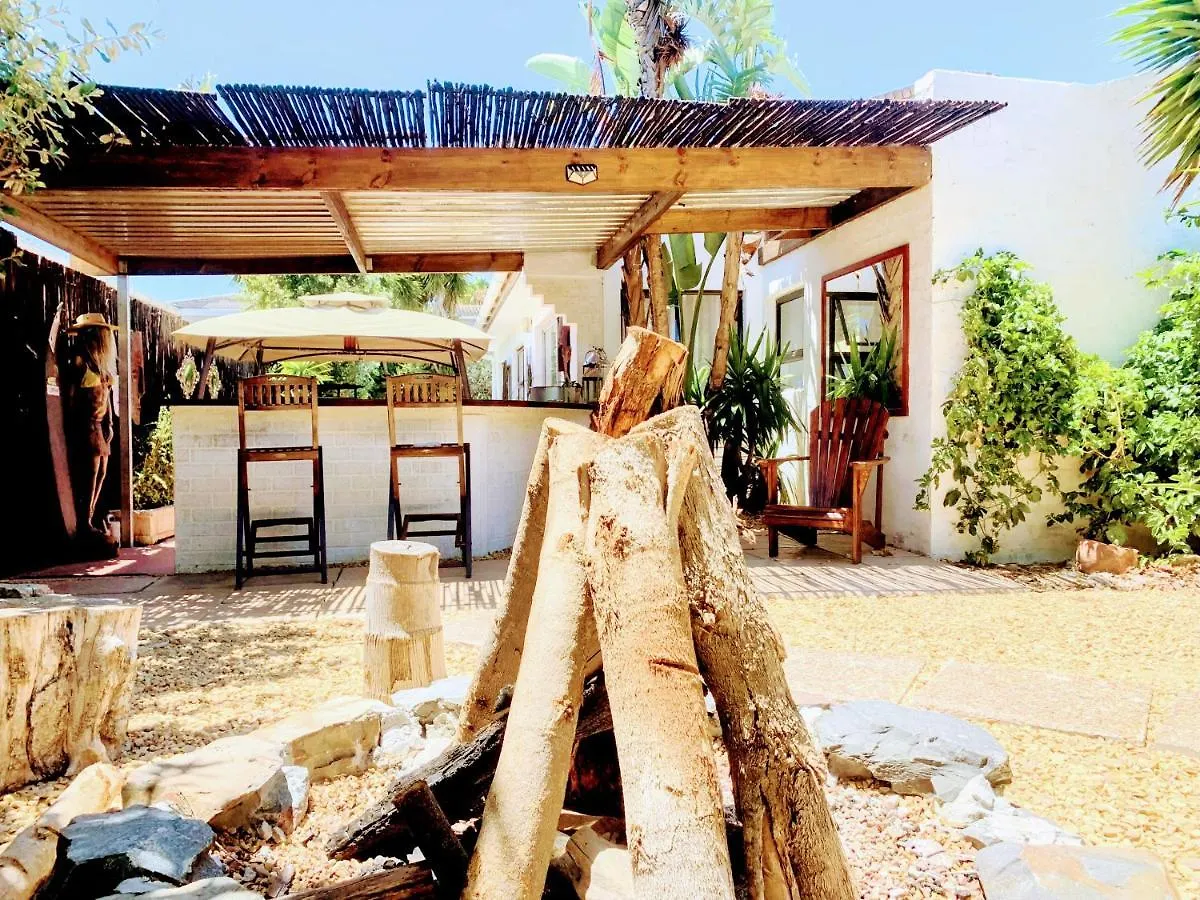 Regent Casa'S - Cape Towns Blouberg Area - Where 20 People Can Stay