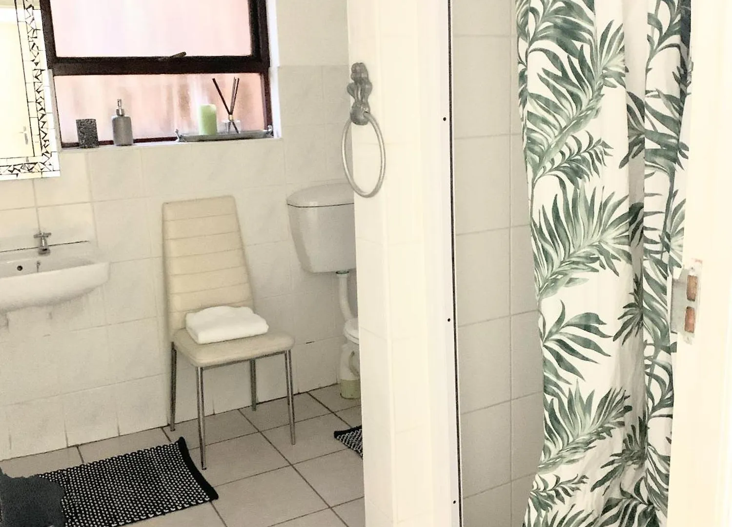 Regent Casa'S - Cape Towns Blouberg Area - Where 20 People Can Stay 0*,  Sudafrica